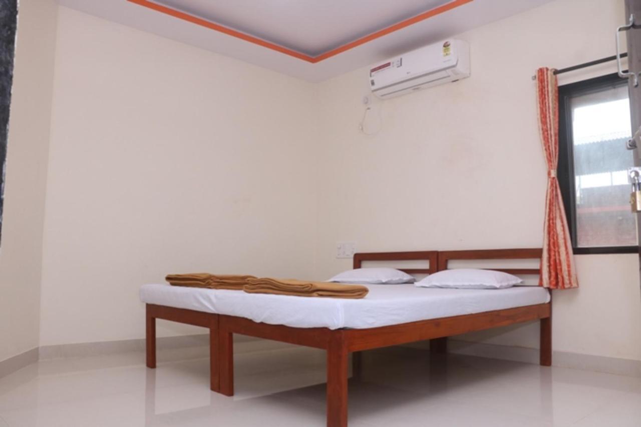 Suma Beach Resort Dapoli Ngoại thất bức ảnh